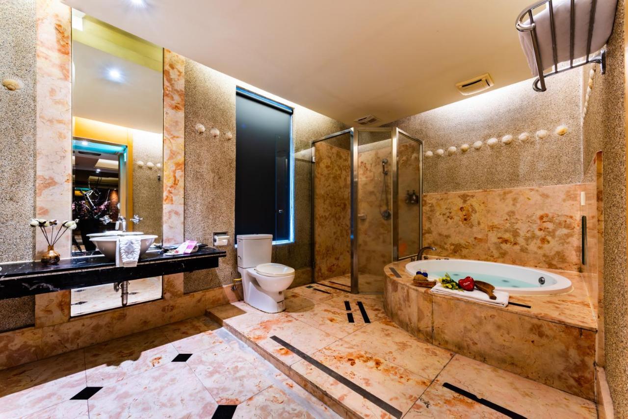 Liti Motel Taichung Exterior photo