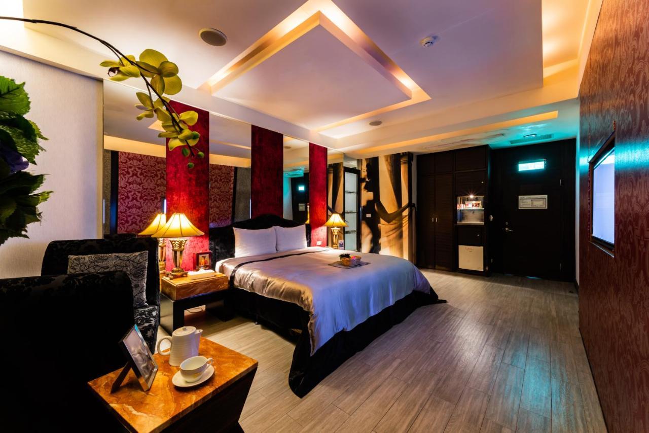 Liti Motel Taichung Exterior photo