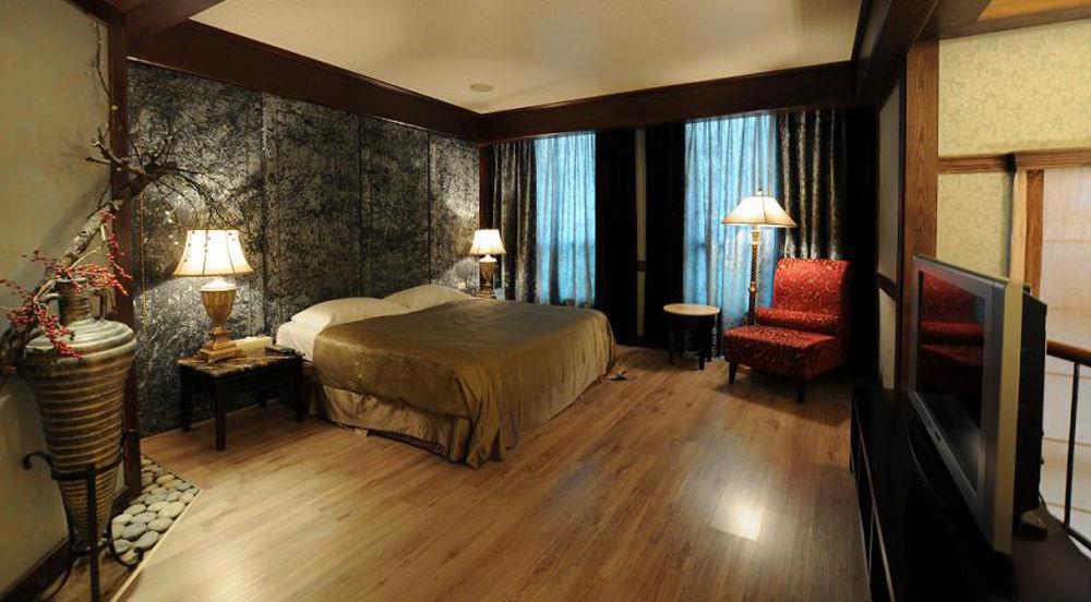 Liti Motel Taichung Exterior photo